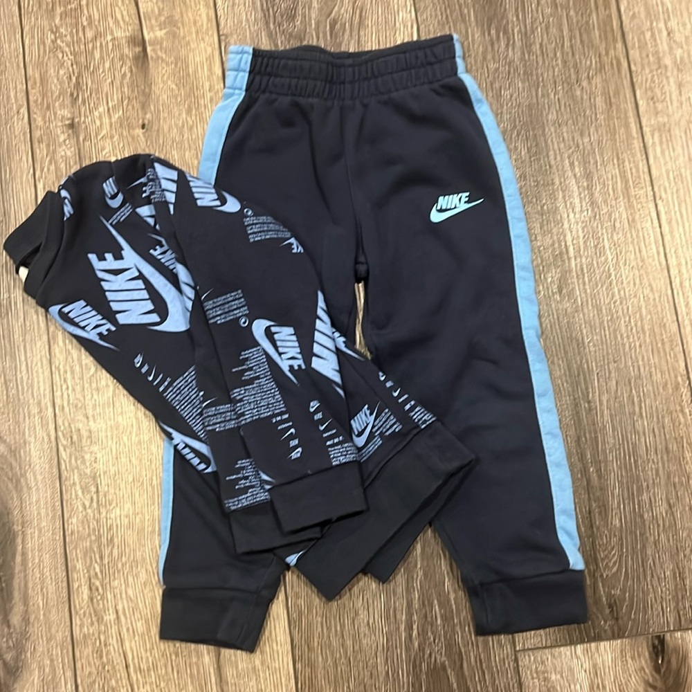 Boys 4T NIKE Jogging outfit